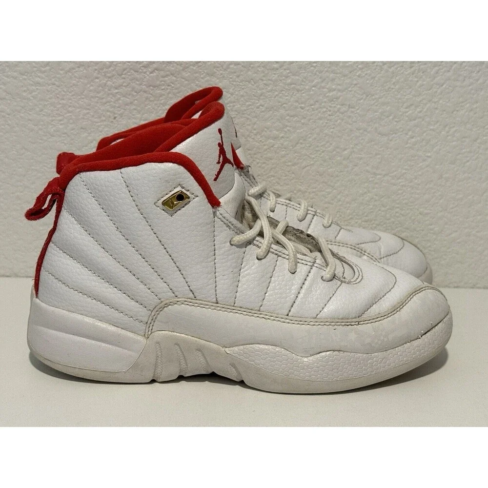 Nike Air Jordan 12 Retro Boys Size 2Y White Athletic Shoes Sneakers 151186-107
